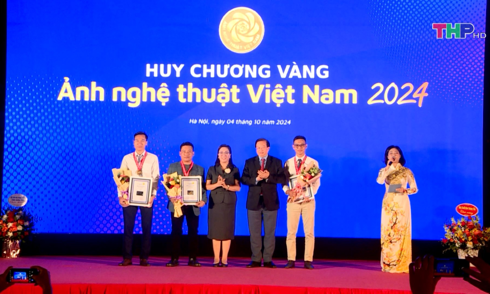 Hải Ph&ograve;ng gi&agrave;nh nhiều giải tại Triển l&atilde;m Ảnh nghệ thuật Việt Nam