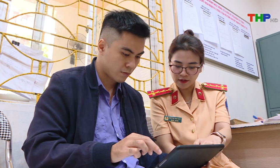 Cải c&aacute;ch h&agrave;nh ch&iacute;nh: Hiệu quả việc triển khai đăng k&iacute; xe tr&ecirc;n VNeID