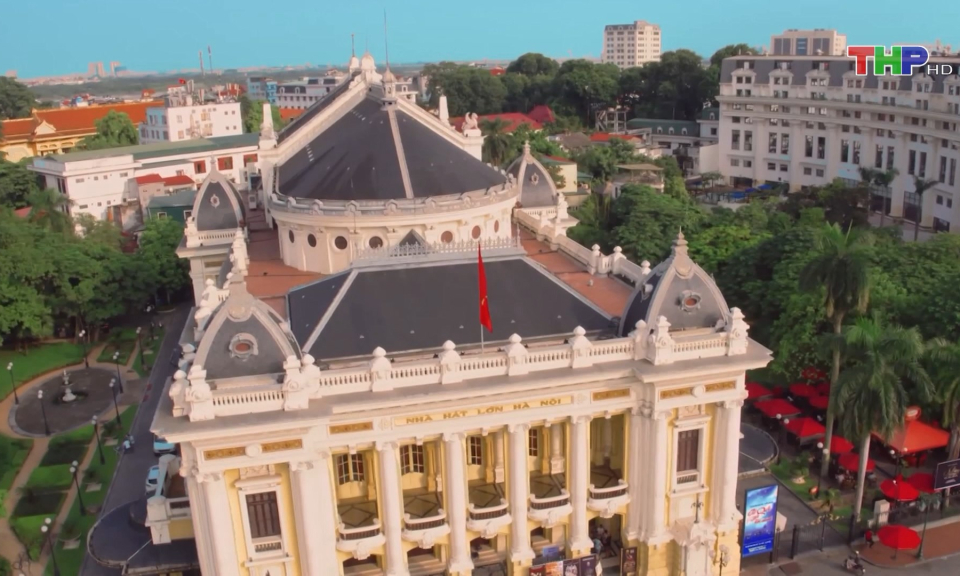 X&uacute;c cảm Th&aacute;ng Mười