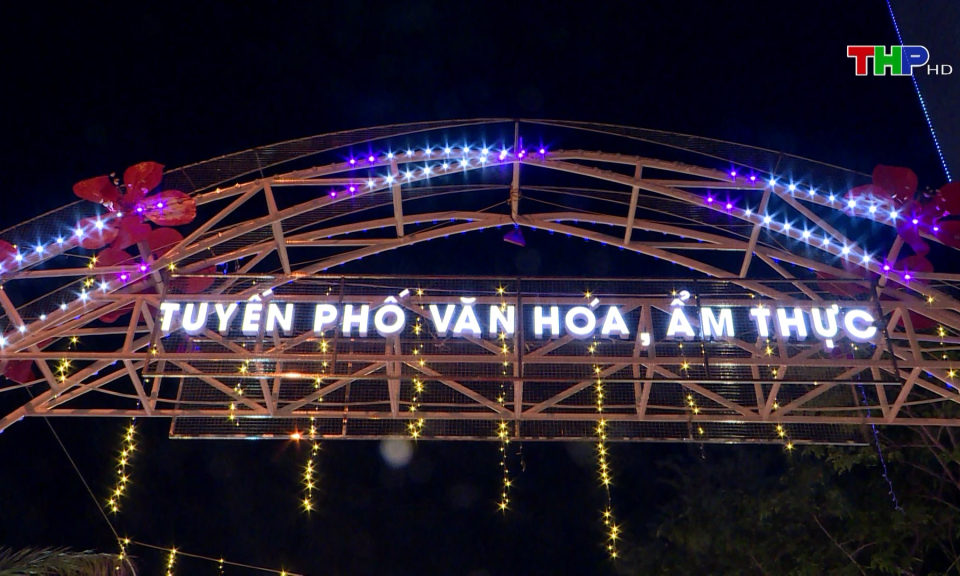 Khai trương tuyến phố văn h&oacute;a, ẩm thực Ph&ugrave;ng Ch&iacute; Ki&ecirc;n