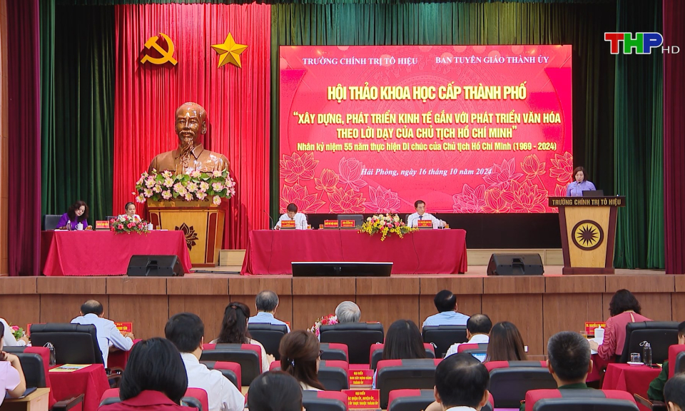X&acirc;y dựng, ph&aacute;t triển kinh tế gắn với ph&aacute;t triển văn ho&aacute;