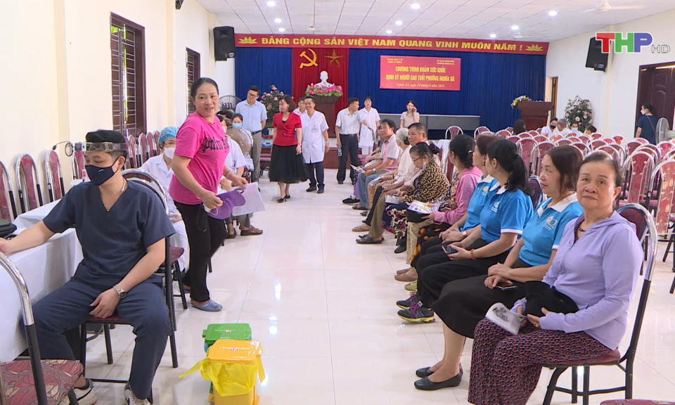 N&acirc;ng cao sức khỏe cho người cao tuổi