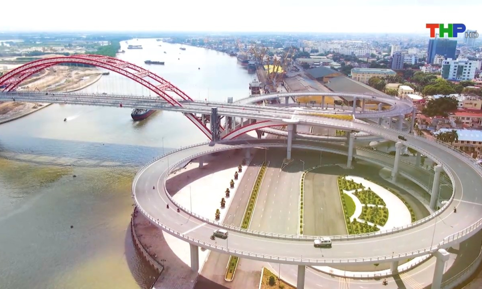 Ph&oacute;ng sự: Đồng h&agrave;nh c&ugrave;ng ph&aacute;t triển