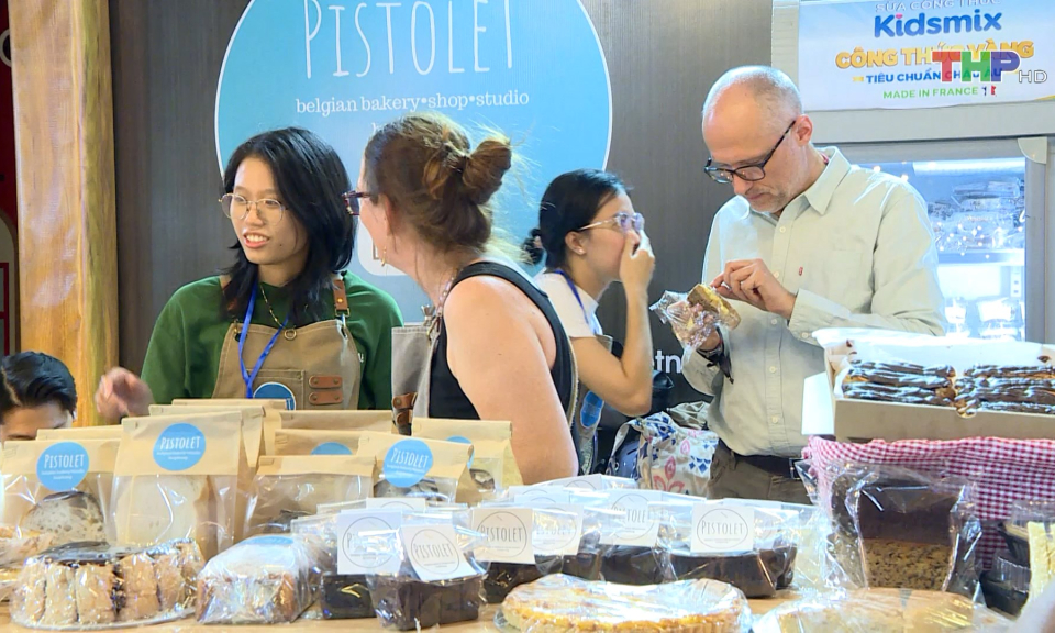 Ấn tượng kh&ocirc;ng gian văn h&oacute;a, ẩm thực Bỉ  