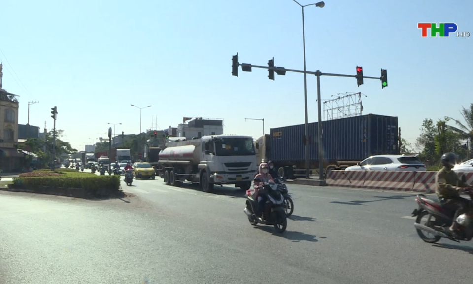 An ninh Hải Ph&ograve;ng: Tổng kiểm so&aacute;t xe &ocirc; t&ocirc; kinh doanh vận tải đường bộ