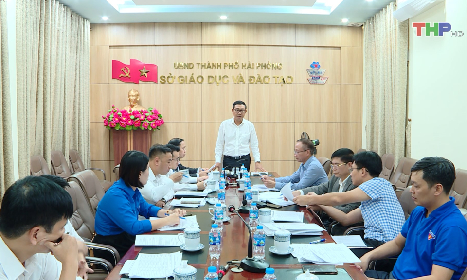 Sẵn s&agrave;ng cho Lễ vinh danh học sinh, sinh vi&ecirc;n ti&ecirc;u biểu   