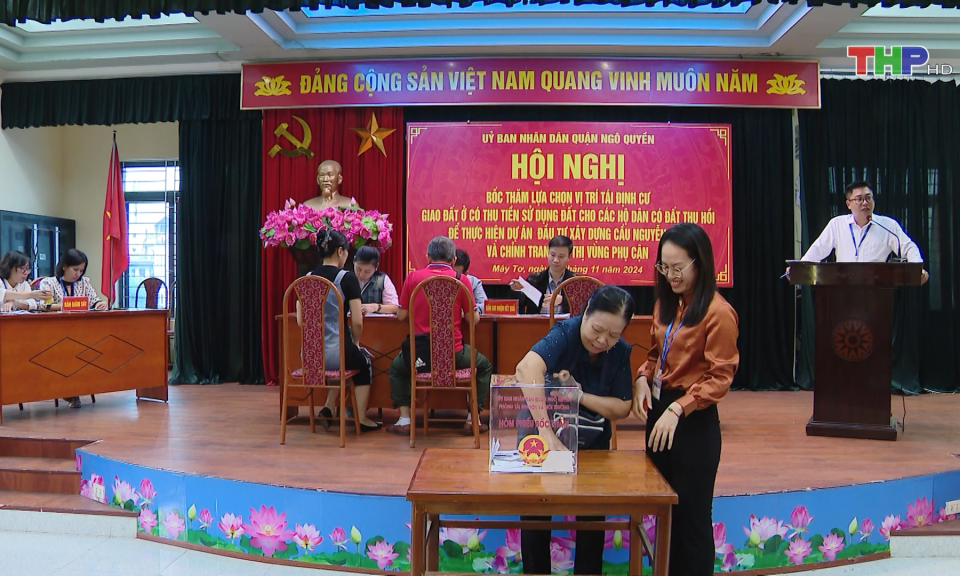 Bốc thăm t&aacute;i định cư tại quận Ng&ocirc; Quyền 