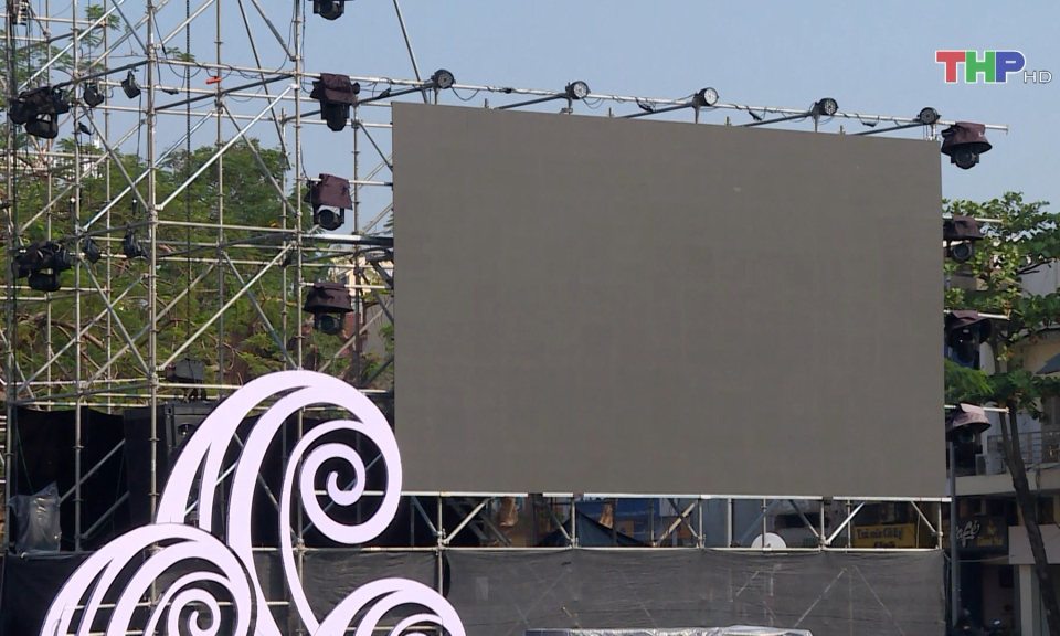 Bảo đảm cấp điện phục vụ Cầu truyền h&igrave;nh trực tiếp &ldquo;T&igrave;nh s&acirc;u nghĩa nặng&rdquo;