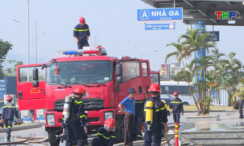 Diễn tập phương &aacute;n chữa ch&aacute;y, cứu nạn cứu hộ