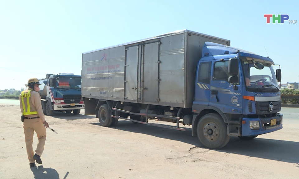 Bảo đảm an to&agrave;n giao th&ocirc;ng dịp cuối năm