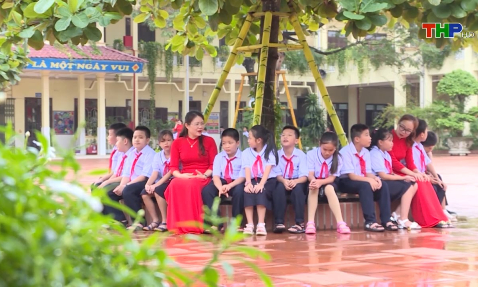 Lao động v&agrave; c&ocirc;ng đo&agrave;n: Tạo động lực để c&aacute;n bộ, gi&aacute;o vi&ecirc;n gắn b&oacute; với nghề