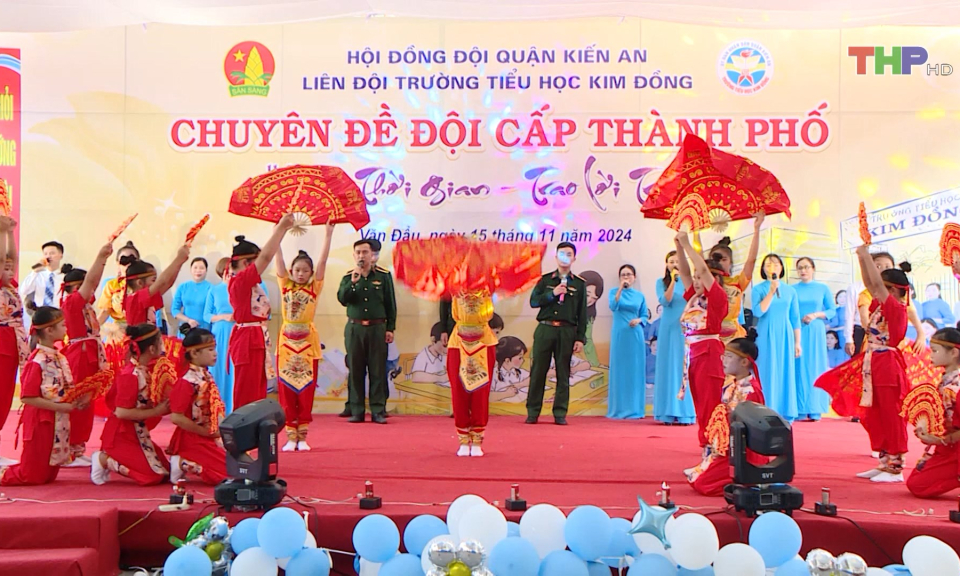 &ldquo;M&agrave;u thời gian - Trao lời tri &acirc;n&rdquo;