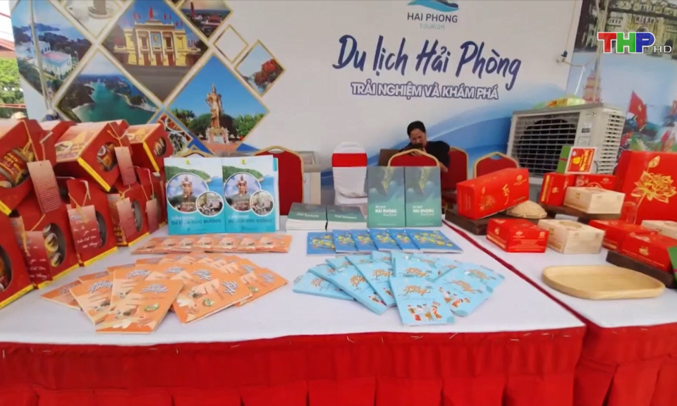 Quảng b&aacute; du lịch Hải Ph&ograve;ng tại Bắc Ninh