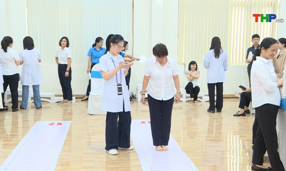 An sinh x&atilde; hội: Kiểm so&aacute;t sức khỏe cho người lao động