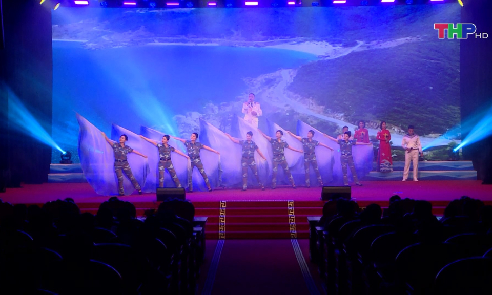 S&ocirc;i động Li&ecirc;n hoan Nghệ thuật quần ch&uacute;ng  