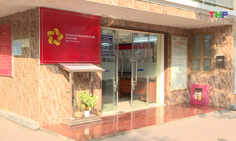 Hướng tới sự h&agrave;i l&ograve;ng của người d&acirc;n v&agrave; doanh nghiệp  