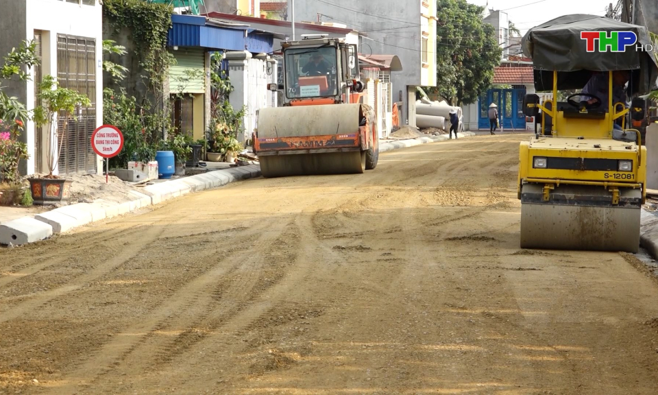 Phong tr&agrave;o hiến đất x&acirc;y dựng n&ocirc;ng th&ocirc;n mới