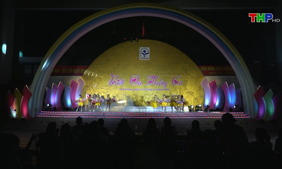 S&ocirc;i nổi c&aacute;c hoạt động ch&agrave;o mừng 20/11