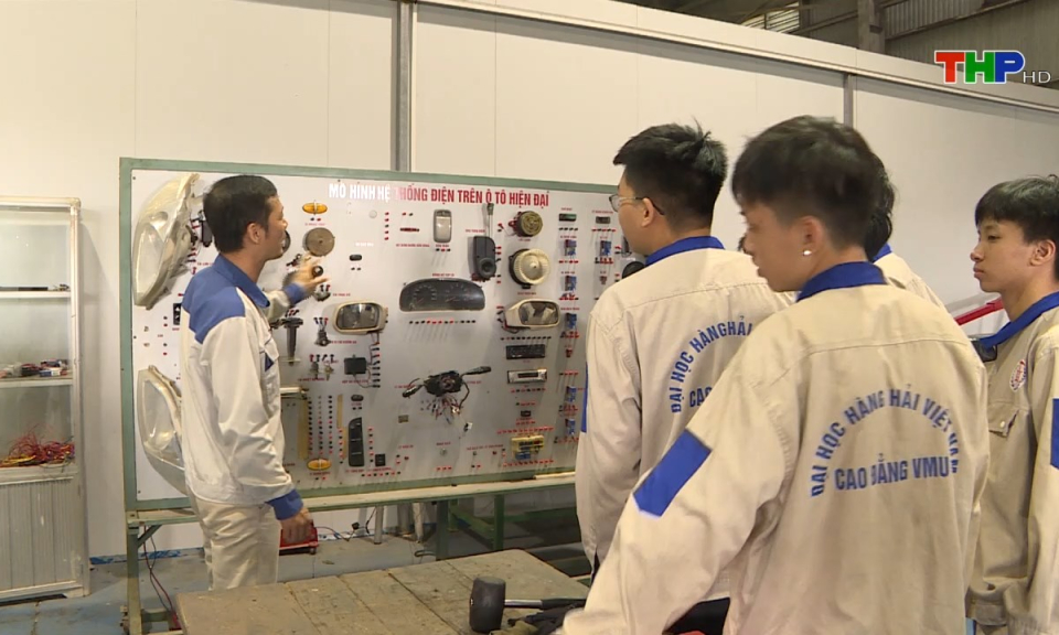 Điểm nhấn 365: Hải Ph&ograve;ng - Cần "c&uacute; h&iacute;ch" mạnh mẽ cho đ&agrave;o tạo nghề