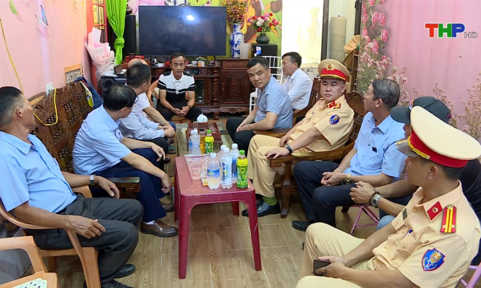 An to&agrave;n giao th&ocirc;ng: N&acirc;ng cao &yacute; thức chấp h&agrave;nh luật an to&agrave;n giao th&ocirc;ng