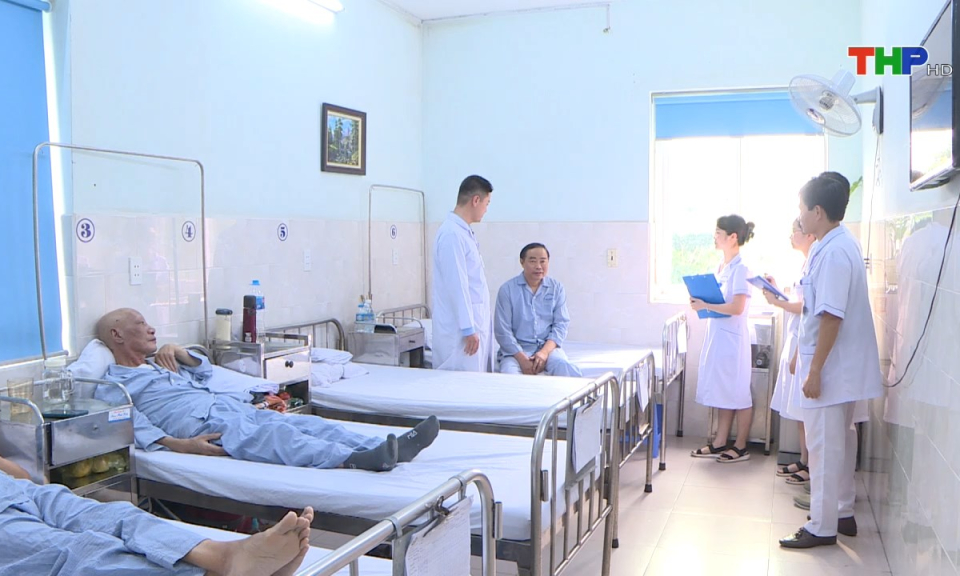 Y tế sức khỏe: Ph&aacute;t hiện v&agrave; quản l&yacute; sớm bệnh ung thư