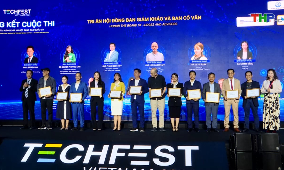 Bản tin tiếng Anh (26/11/2024)