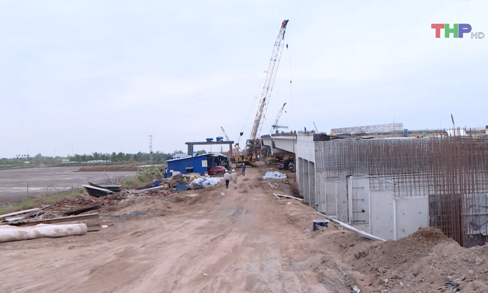 Bảo đảm tiến độ c&aacute;c dự &aacute;n giao th&ocirc;ng trọng điểm