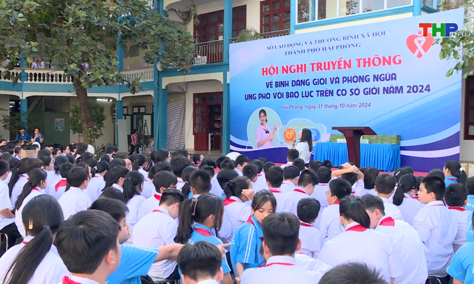 Phụ nữ Việt: N&acirc;ng cao vai tr&ograve; của phụ nữ trong th&uacute;c đẩy b&igrave;nh đẳng giới