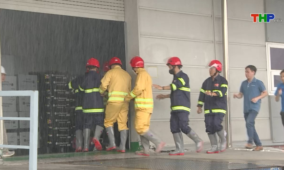 To&agrave;n d&acirc;n PCCC: Hiệu quả từ m&ocirc; h&igrave;nh Cụm cơ quan, doanh nghiệp an to&agrave;n ph&ograve;ng ch&aacute;y, chữa ch&aacute;y