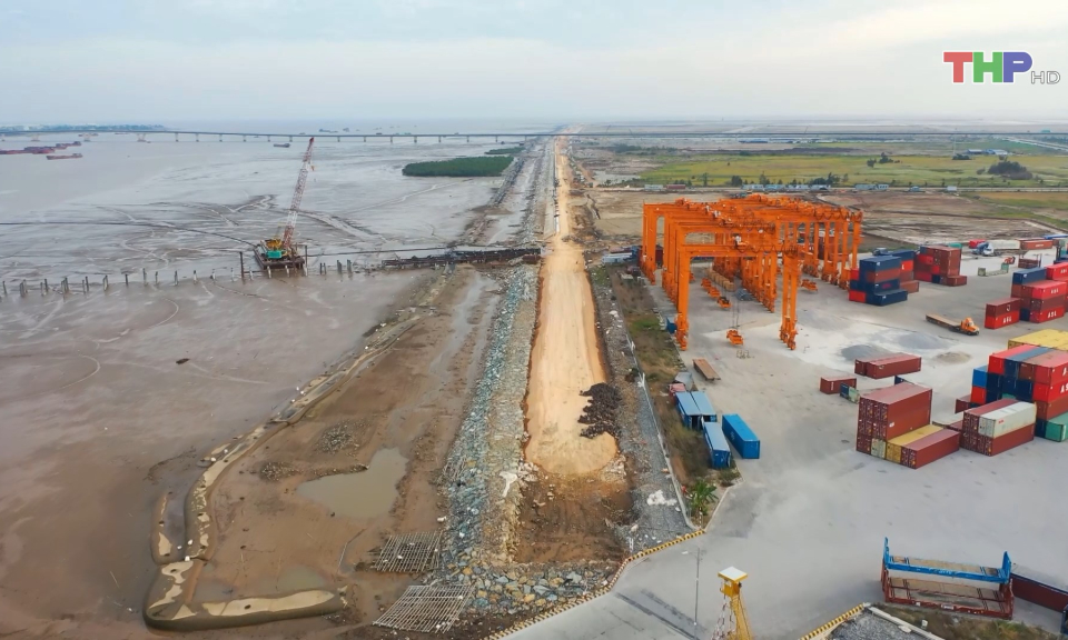 Tiến độ Dự &aacute;n tuyến đ&ecirc; biển Nam Đ&igrave;nh Vũ