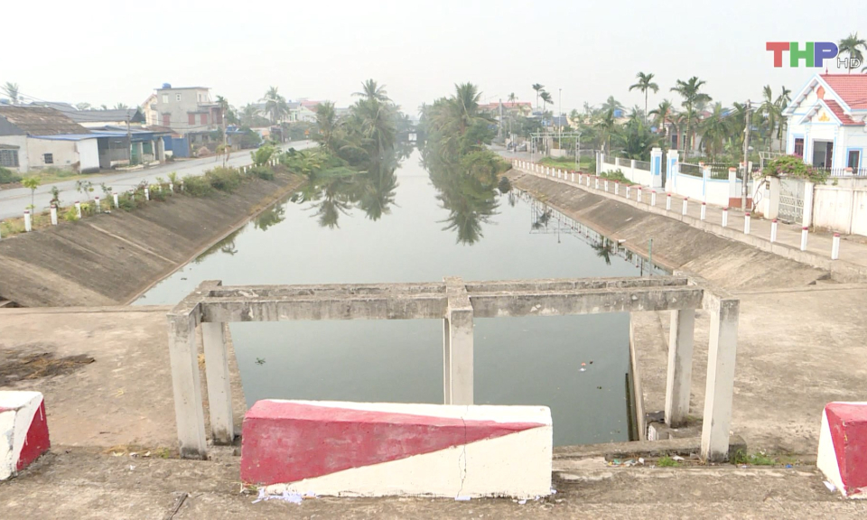 Tu bổ, n&acirc;ng cấp c&aacute;c đ&ecirc;, k&egrave;, cống xuống cấp