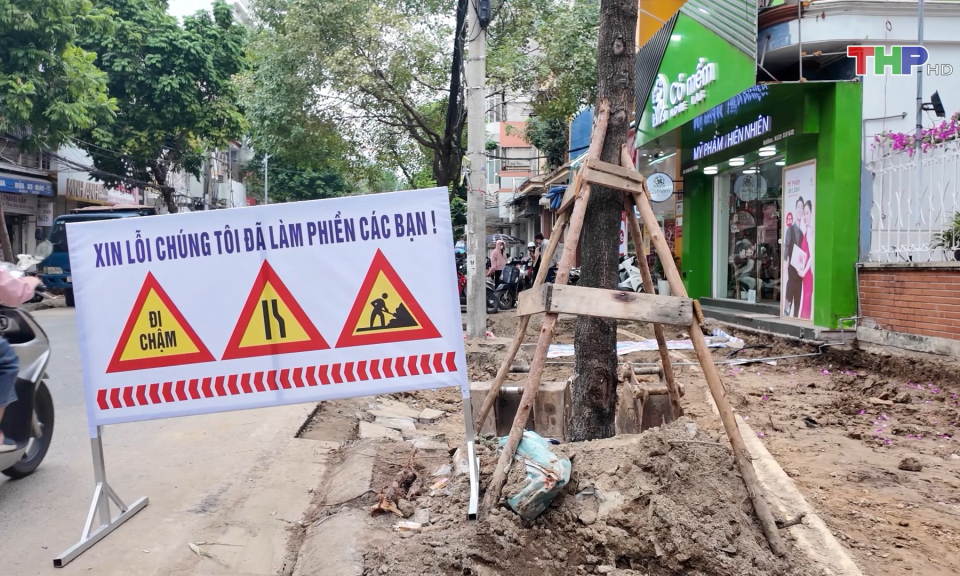 Cải tạo vỉa h&egrave; tại quận L&ecirc; Ch&acirc;n 