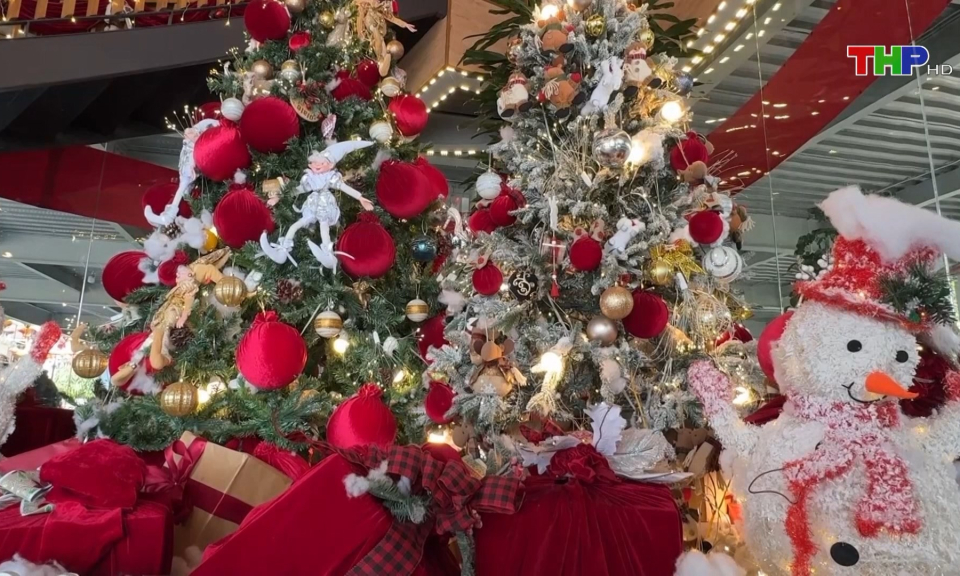 Nhộn nhịp kh&ocirc;ng kh&iacute; Gi&aacute;ng sinh