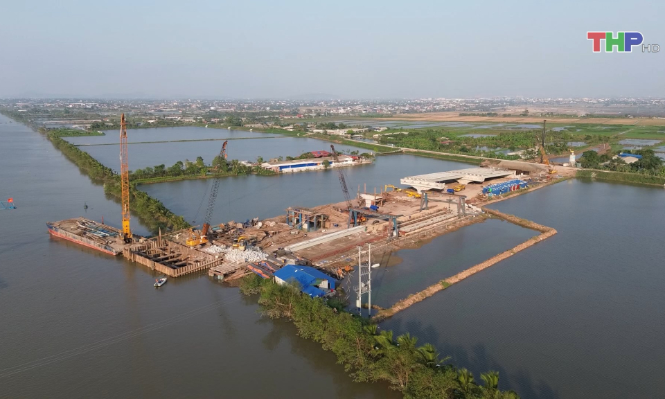 Tập trung thi c&ocirc;ng c&aacute;c dự &aacute;n trọng điểm dịp cuối năm