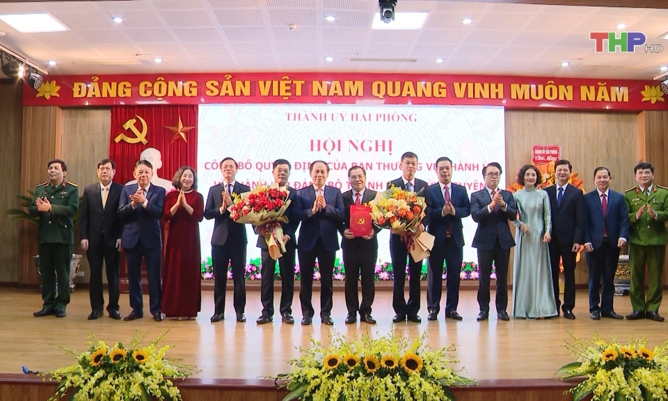 C&ocirc;ng bố Quyết định th&agrave;nh lập Đảng bộ th&agrave;nh phố Thủy Nguy&ecirc;n