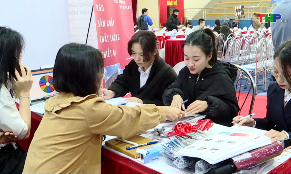 Gi&aacute;o dục v&agrave; đ&agrave;o tạo: Tăng cơ hội tiếp cận việc l&agrave;m cho sinh vi&ecirc;n