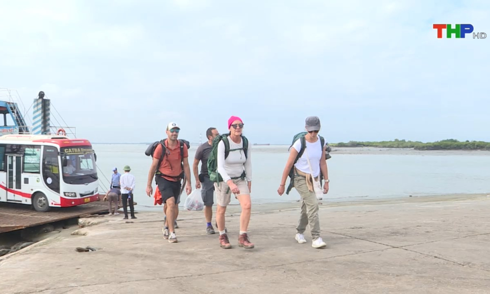 Bản tin tiếng Anh (01/01/2025)