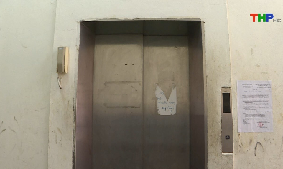 Hộp thư truyền h&igrave;nh: Vướng mắc trong giải quyết kiến nghị của người d&acirc;n chung cư C&aacute;i H&ograve;m