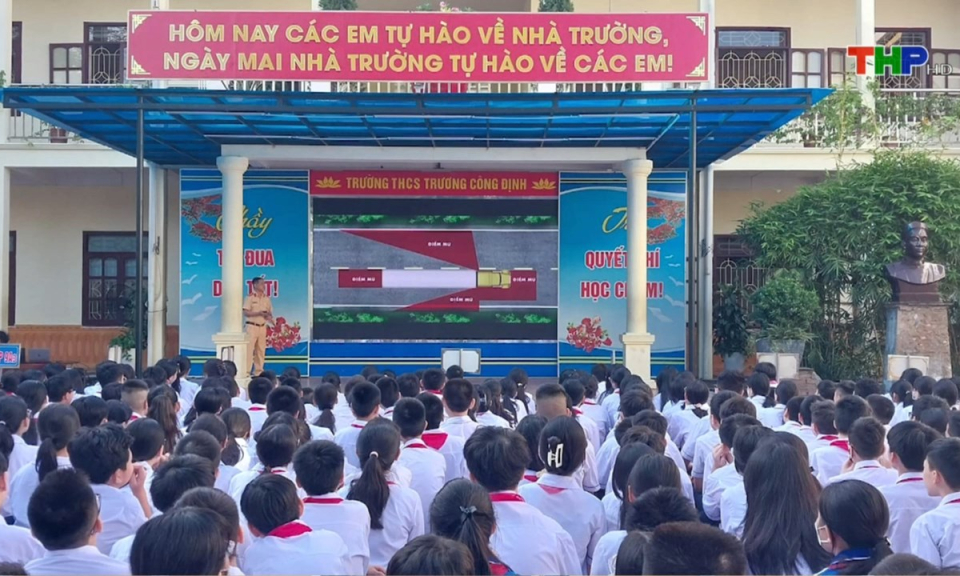 An to&agrave;n giao th&ocirc;ng: Đẩy mạnh tuy&ecirc;n truyền kỹ năng tham gia giao th&ocirc;ng an to&agrave;n