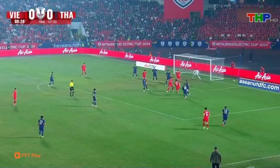 Cận cảnh: T&acirc;m thế của ứng cử vi&ecirc;n v&ocirc; địch