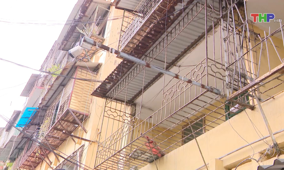 Th&aacute;o dỡ &ldquo;Chuồng cọp&rdquo;, bảo đảm an to&agrave;n PCCC