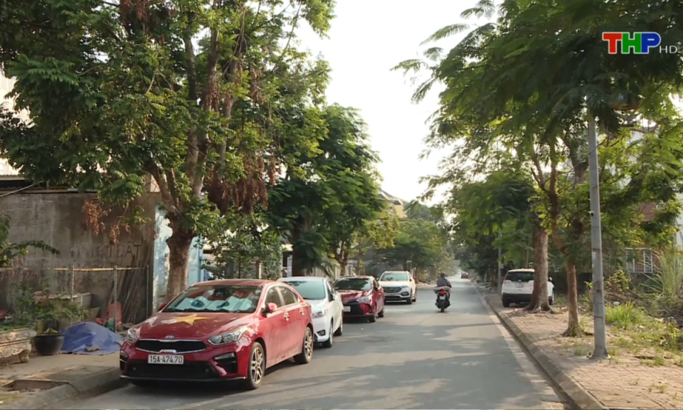 Ph&aacute;p luật v&agrave; cuộc sống: Xung quanh việc giải quyết kiến nghị của c&aacute;c hộ d&acirc;n tại khu nh&agrave; ở Nam s&ocirc;ng Lạch Tray, phường Anh Dũng, quận Dương Kinh