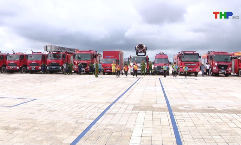 Ph&ograve;ng ch&aacute;y chữa ch&aacute;y v&agrave; cứu nạn cứu hộ: Lực lượng ph&ograve;ng ch&aacute;y chữa ch&aacute;y v&agrave; cứu nạn cứu hộ Hải Ph&ograve;ng - 1 năm nh&igrave;n lại