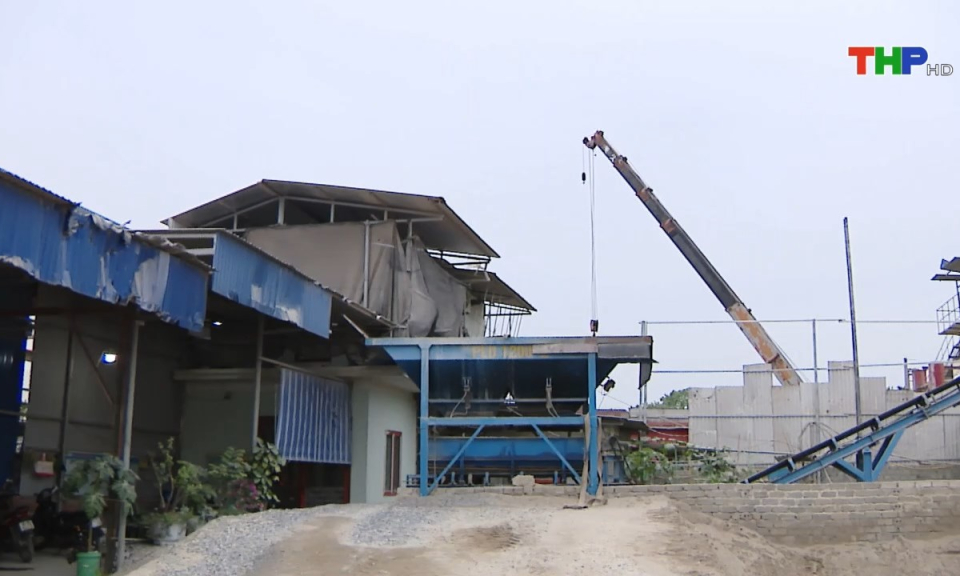 Hộp thư truyền h&igrave;nh: Ki&ecirc;n quyết xử l&yacute; trạm trộn b&ecirc; t&ocirc;ng hoạt động tr&aacute;i ph&eacute;p