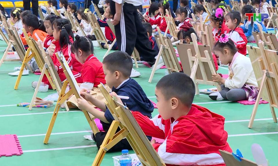 Hội thi vẽ tranh &ldquo;Trường mầm non hạnh ph&uacute;c&rdquo; 
