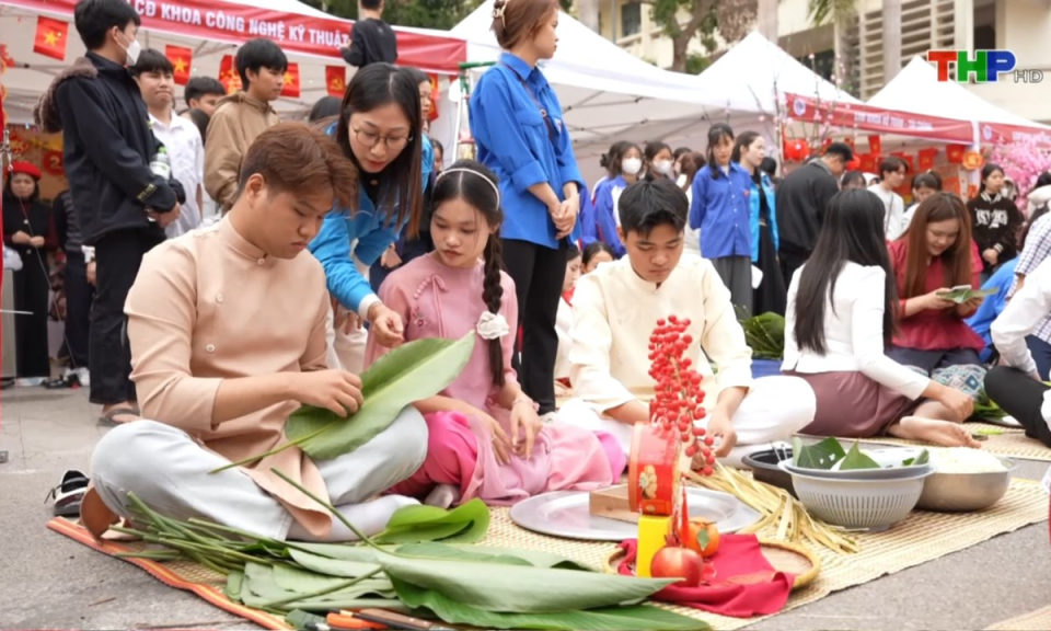 Đến Hải Phòng, đi lòng vòng: Trải nghiệm Ngày hội bánh chưng