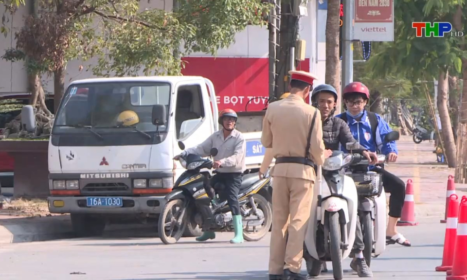 An to&agrave;n giao th&ocirc;ng: Đẩy mạnh kiểm so&aacute;t nồng độ cồn dịp cuối năm