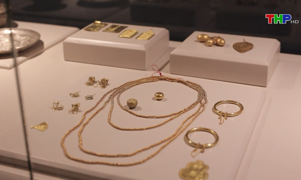 Ph&aacute;t huy gi&aacute; trị Bảo vật Quốc gia  