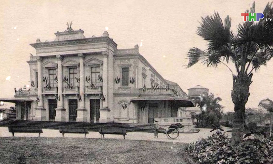 Ph&aacute;t huy gi&aacute; trị c&ocirc;ng tr&igrave;nh kiến tr&uacute;c xưa