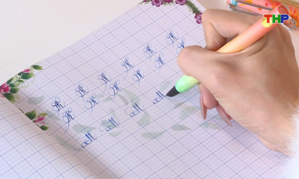 Vitamin tuổi hồng: Viết chữ đẹp (Phần 2)